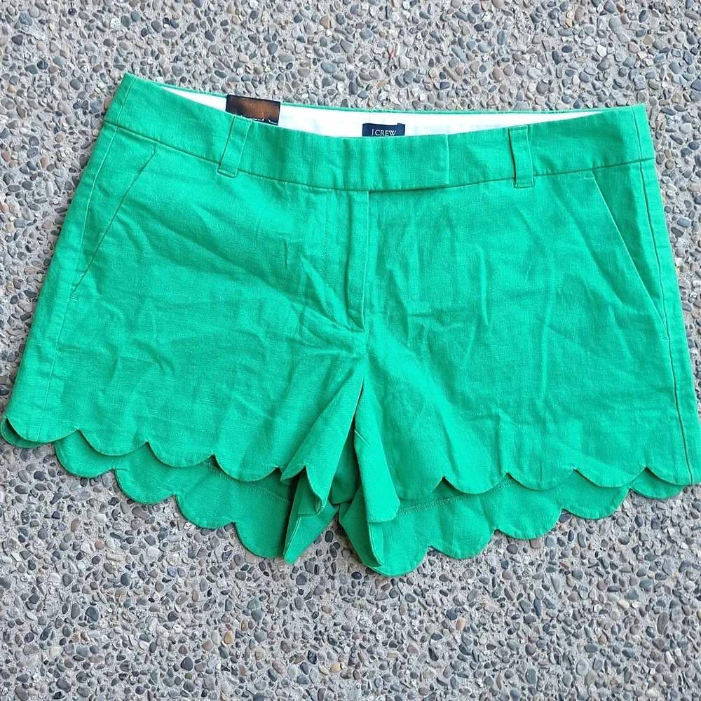 NWT 4" J. Crew Kelly Green Scalloped Hem Cotton Linen Shorts Size 10 - Picture 2 of 11
